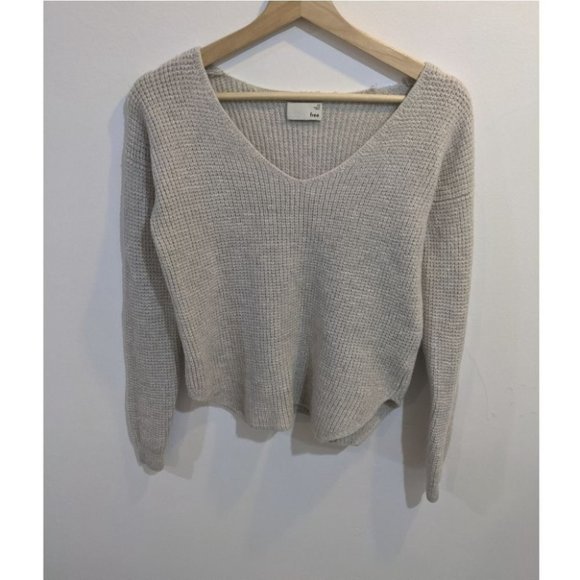 Aritzia Sweaters - {Flawed} Aritzia Wilfred Free | Wolter Sweater